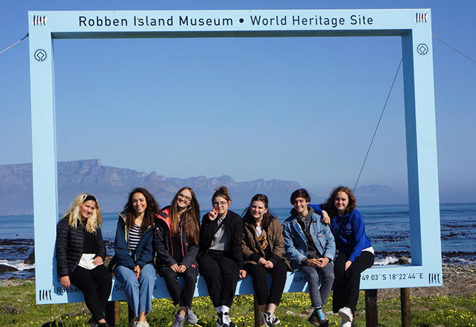 lll-interary-robben-679x466